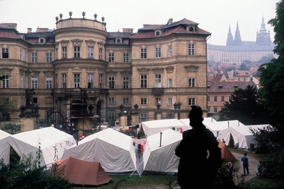 Westdeutsche Botschaft in Prag 1989